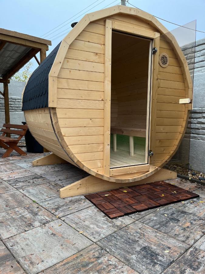 Sklep Na Spravnem Miste - Degustace, A Wellness * Brod nad Dyji